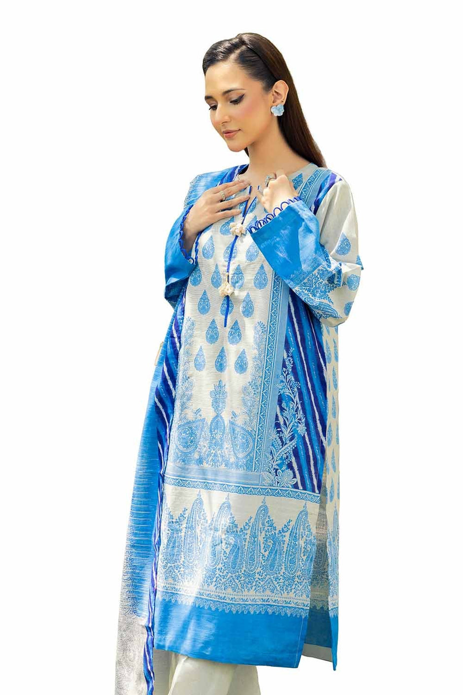 3 Piece Unstitched Printed Khaddar Suit