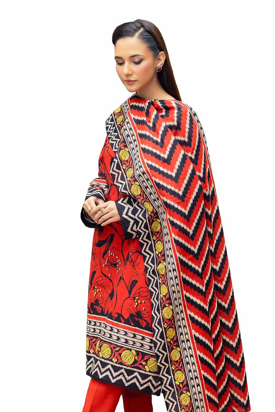 3 Piece Unstitched Printed Khaddar Suit