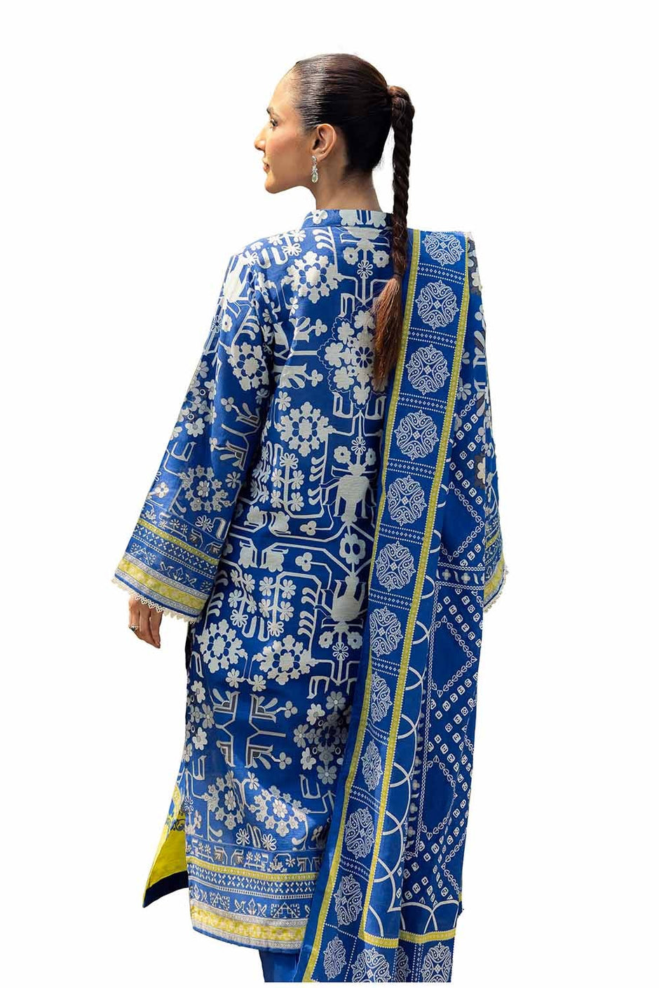 3 Piece Unstitched Printed Khaddar Suit