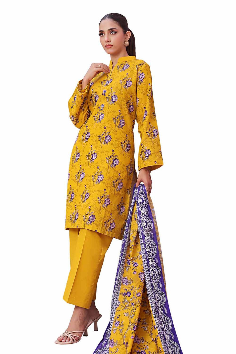 3 Piece Unstitched Printed Khaddar Suit