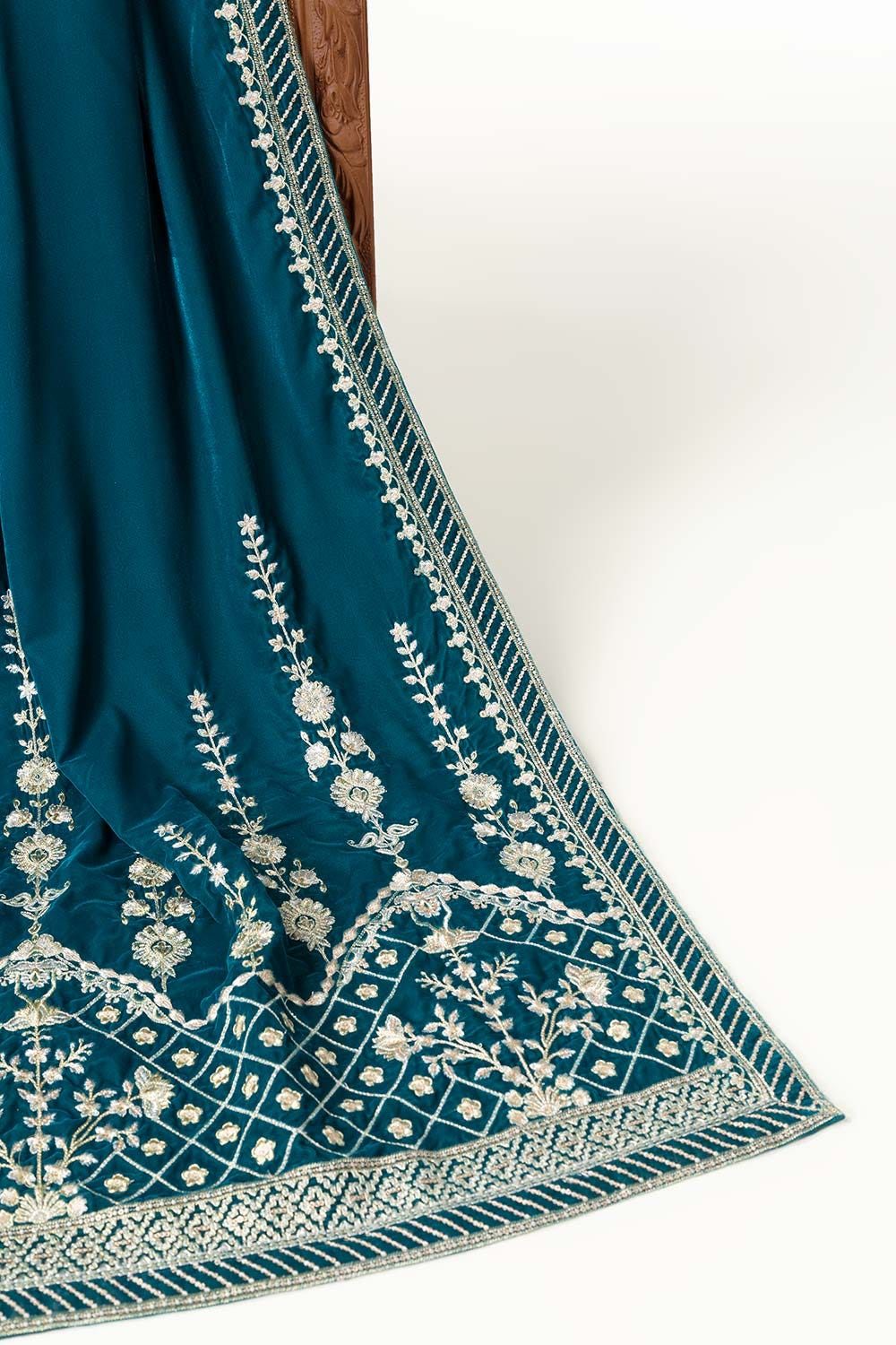 Sea Green Velvet Embroidered Shawl SH-24-080