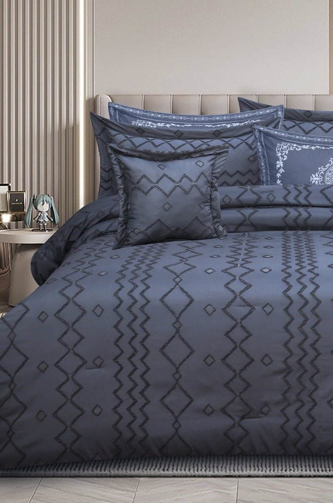 Shale Tufted Comforter Set
