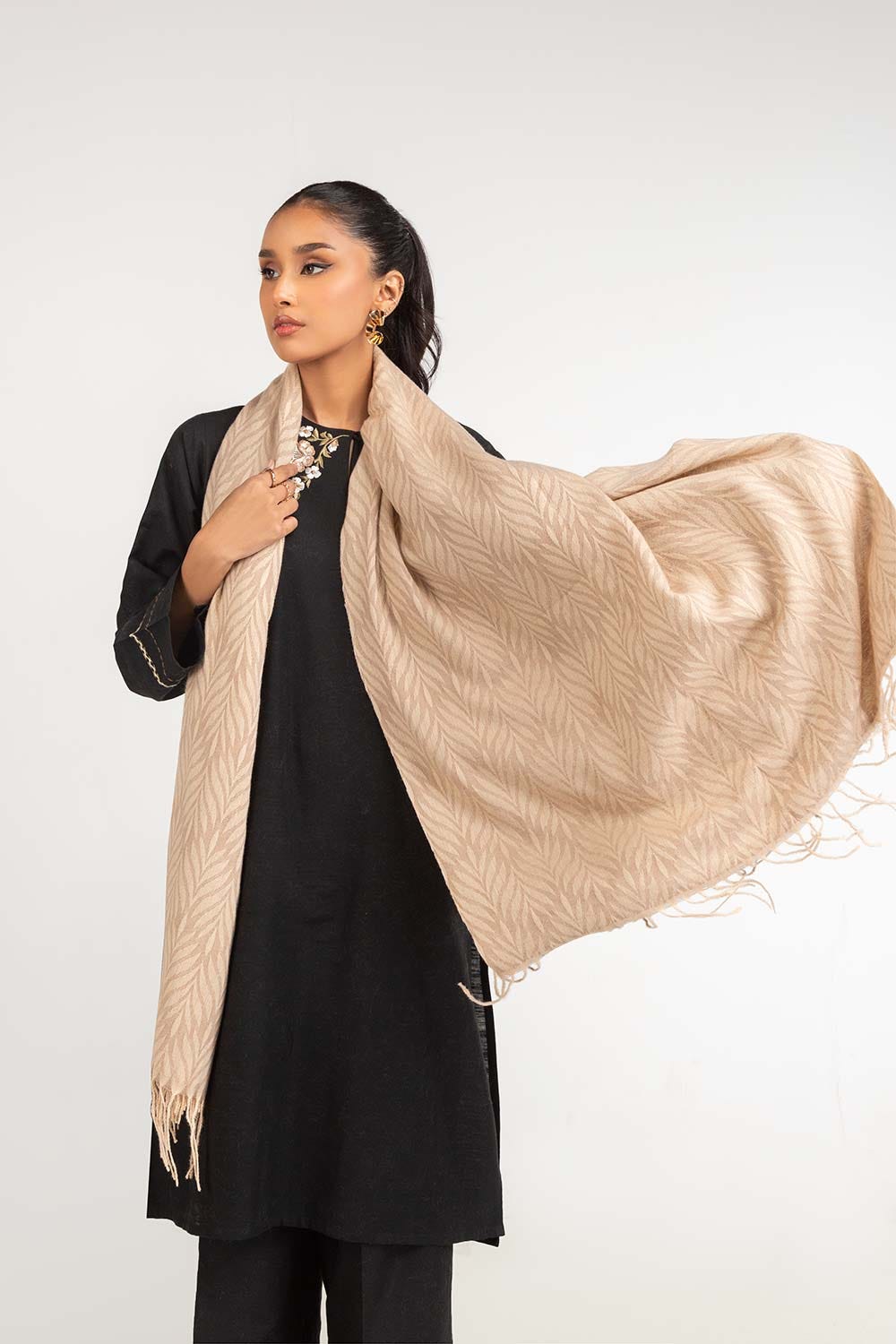 Cream Leaf Pattern Shawl-23-37 C