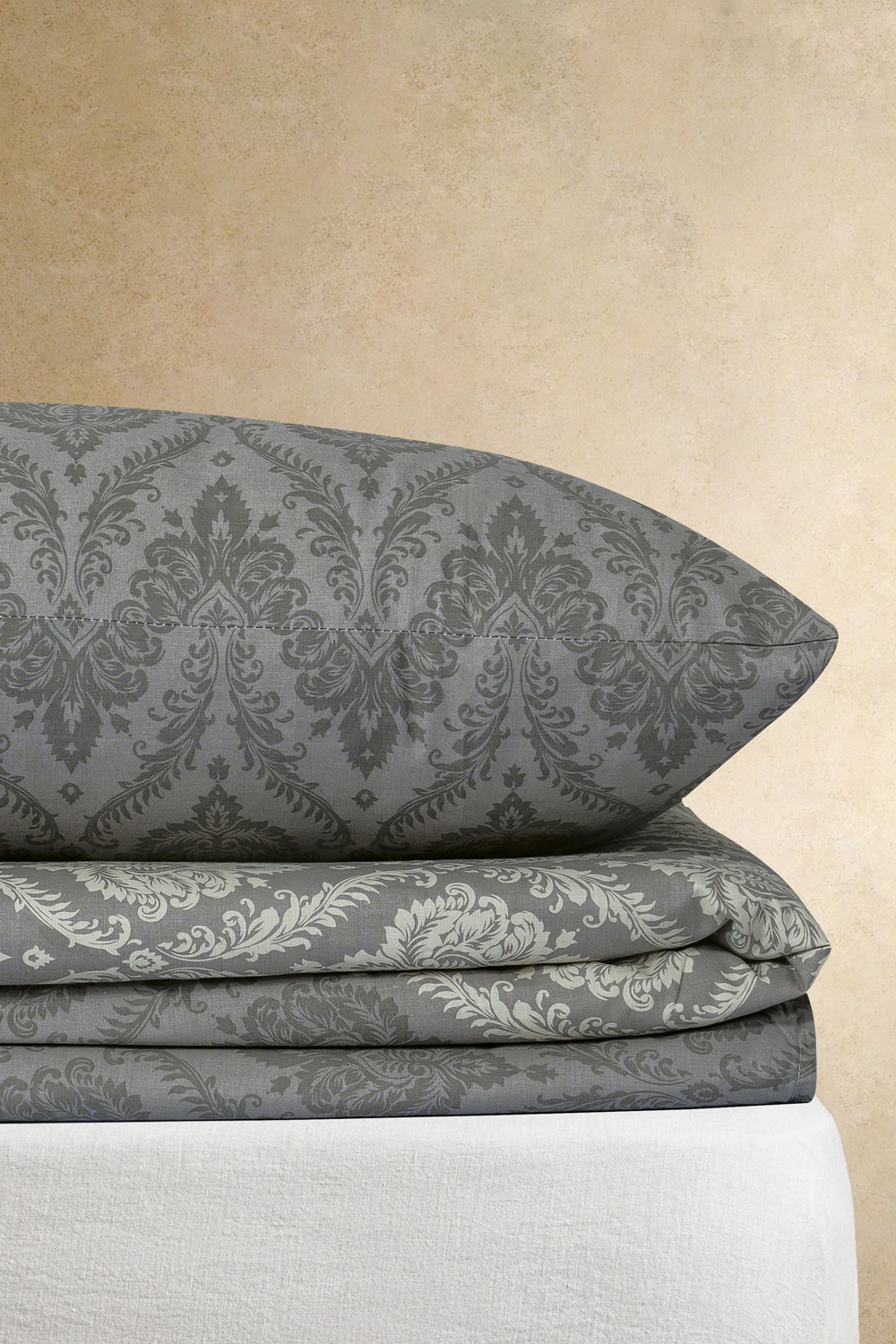 SS24-040 Bed Sheet Set