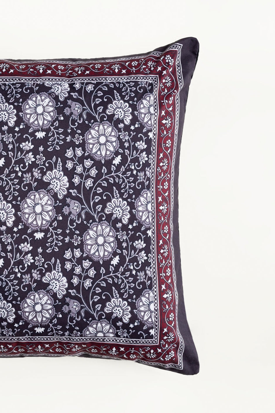 SS25-DGC -003 Digital Printed Cushion Cover