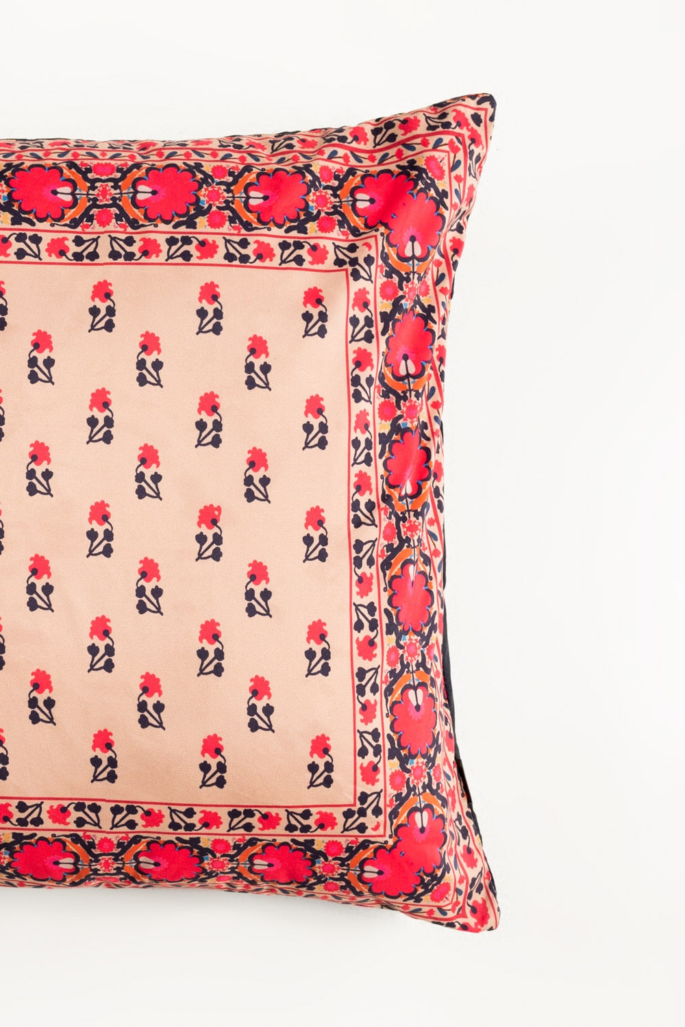 SS25-DGC -010 Digital Printed Cushion Cover