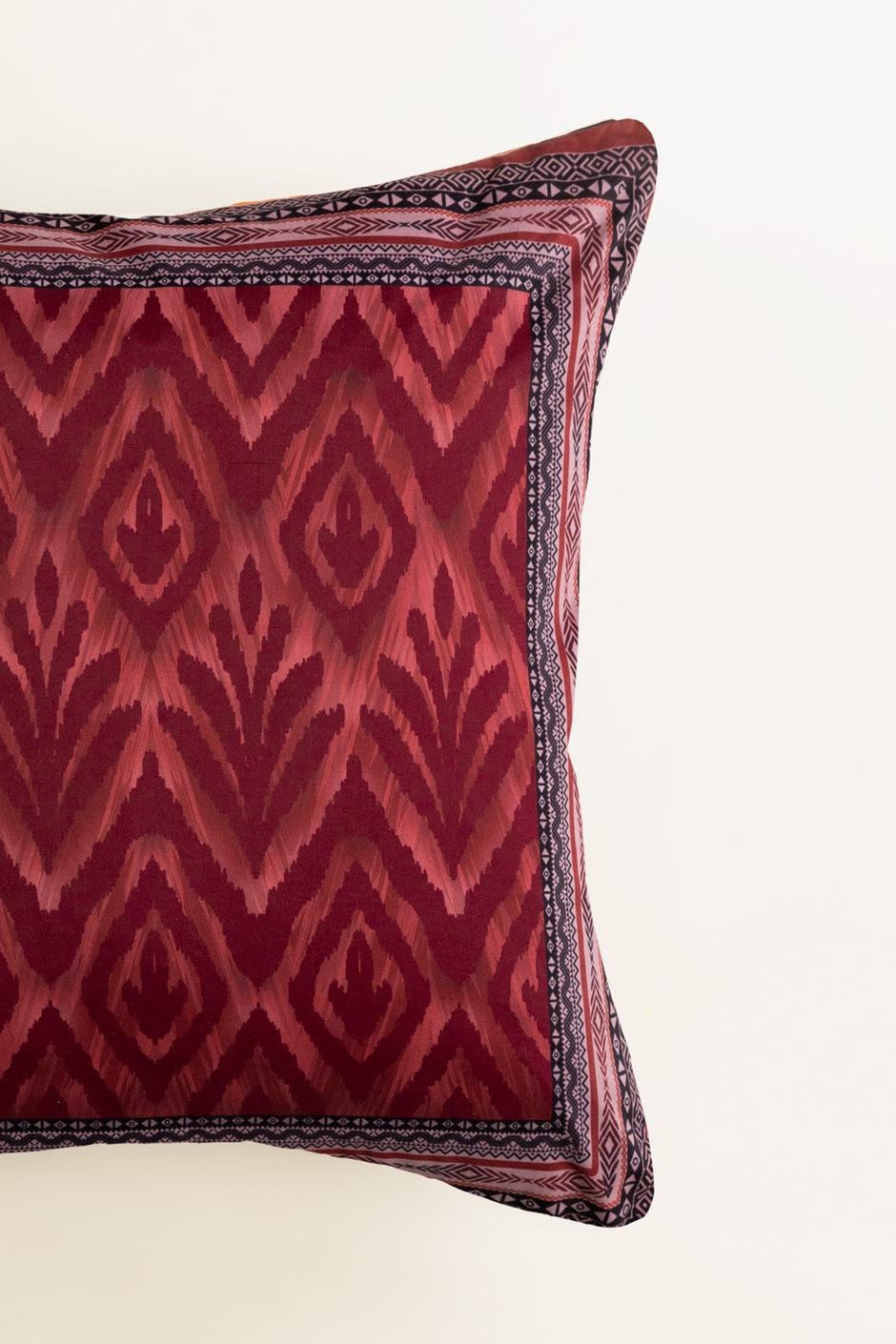 SS25-DGC -017 Digital Printed Cushion Cover