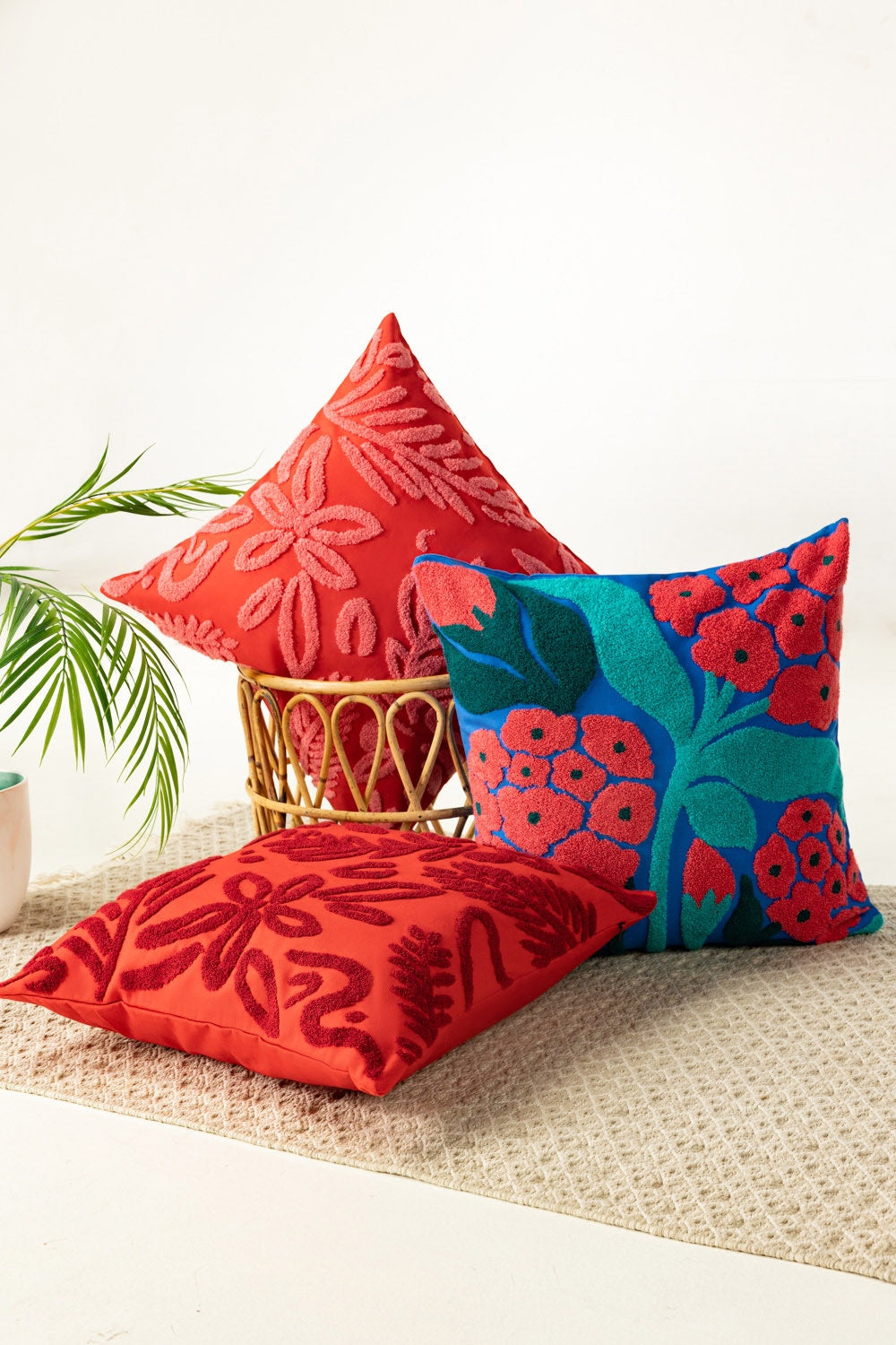 SS25-EC-024 Terry Embroidered Cushion Cover