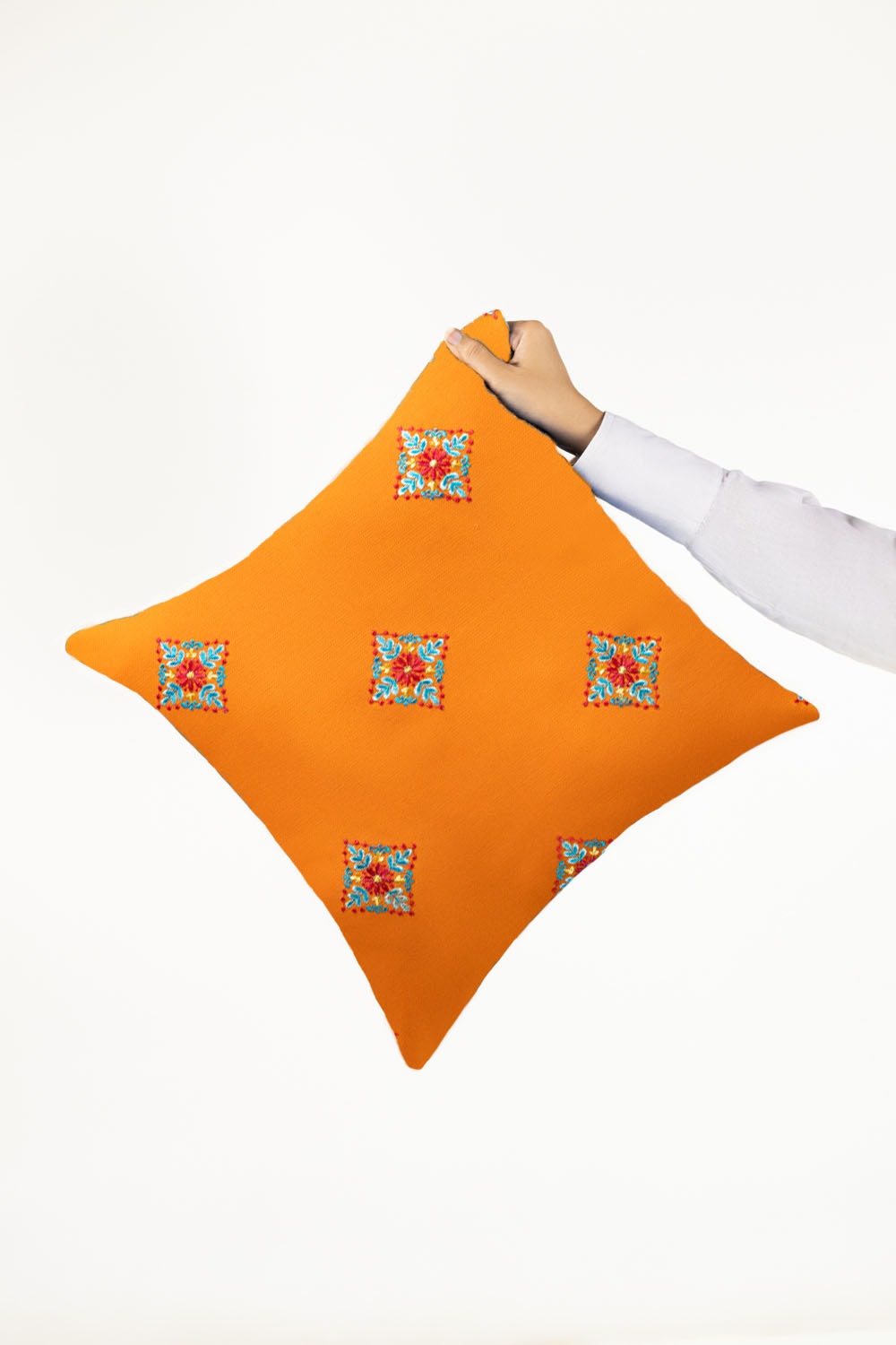 SS25-EC-043 Terry Embroidered Cushion