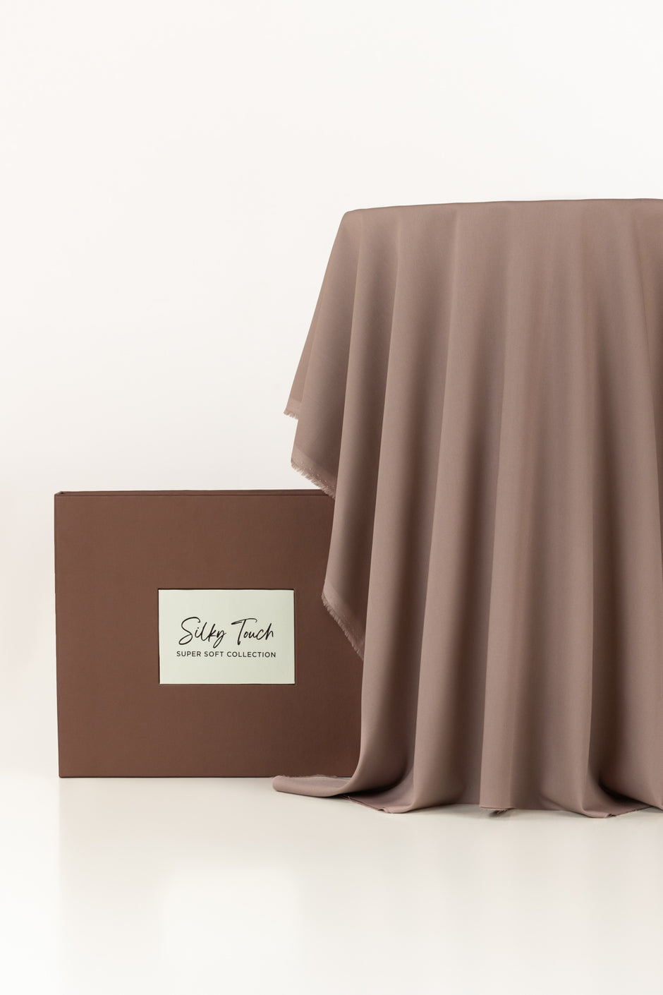 Tanabana Royal HMB 01 Unstitched Fabric Cotton with Gift Box