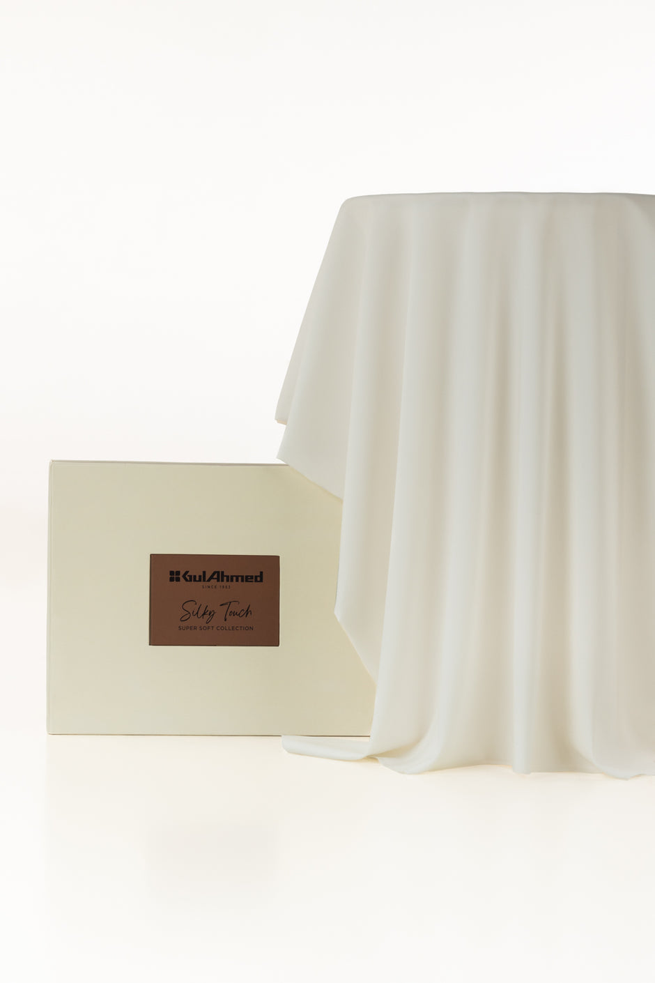 Tanabana Royal HMB 02 Unstitched Fabric Cotton with Gift Box
