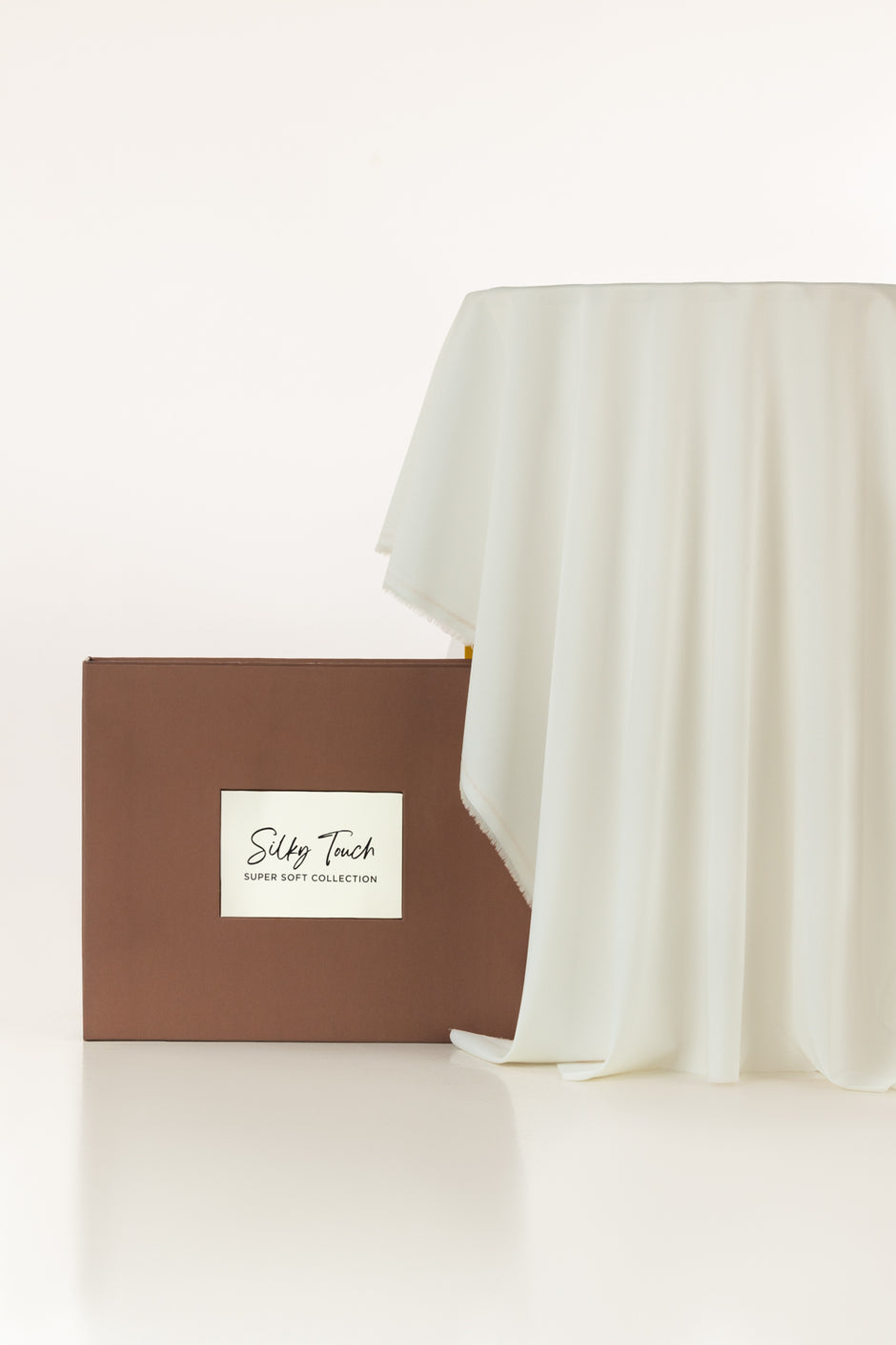 Tanabana Royal HMB 05 Unstitched Fabric Cotton with Gift Box