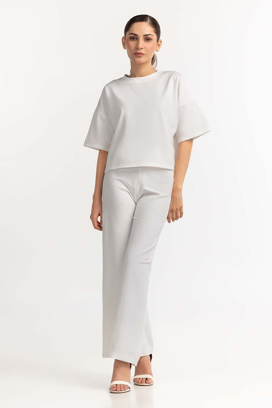 Textured Crew Neck White Shirt WM-KTP-SS24-105