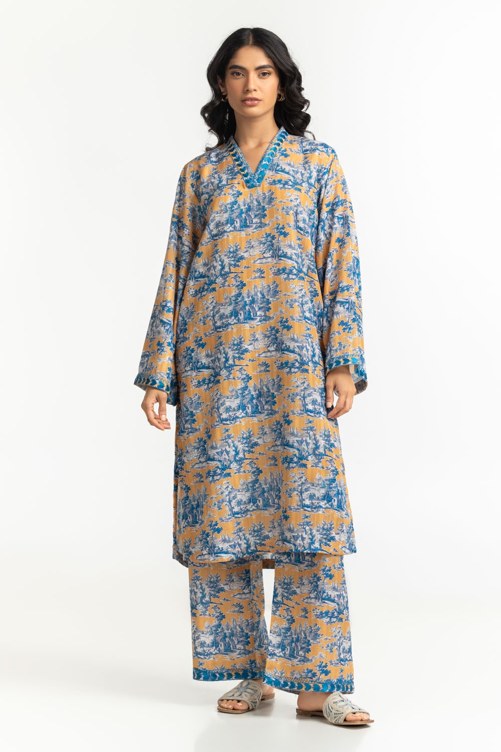 Textured Dobby Printed  Shirt With Embroidered IPS-44712