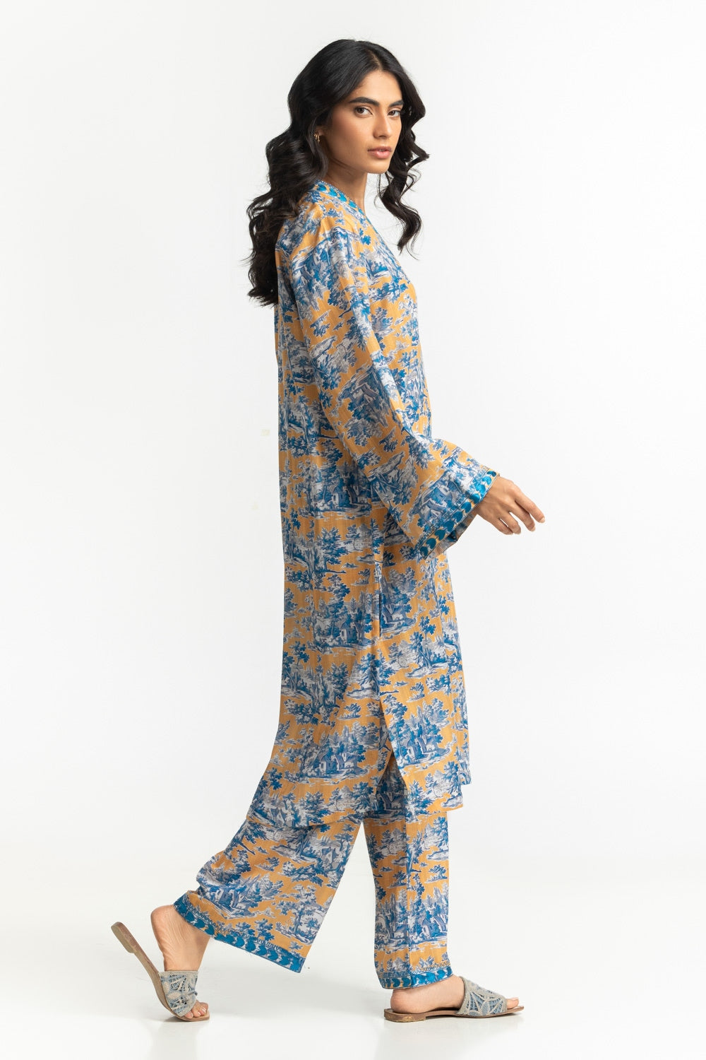 Textured Dobby Printed  Shirt With Embroidered IPS-44712