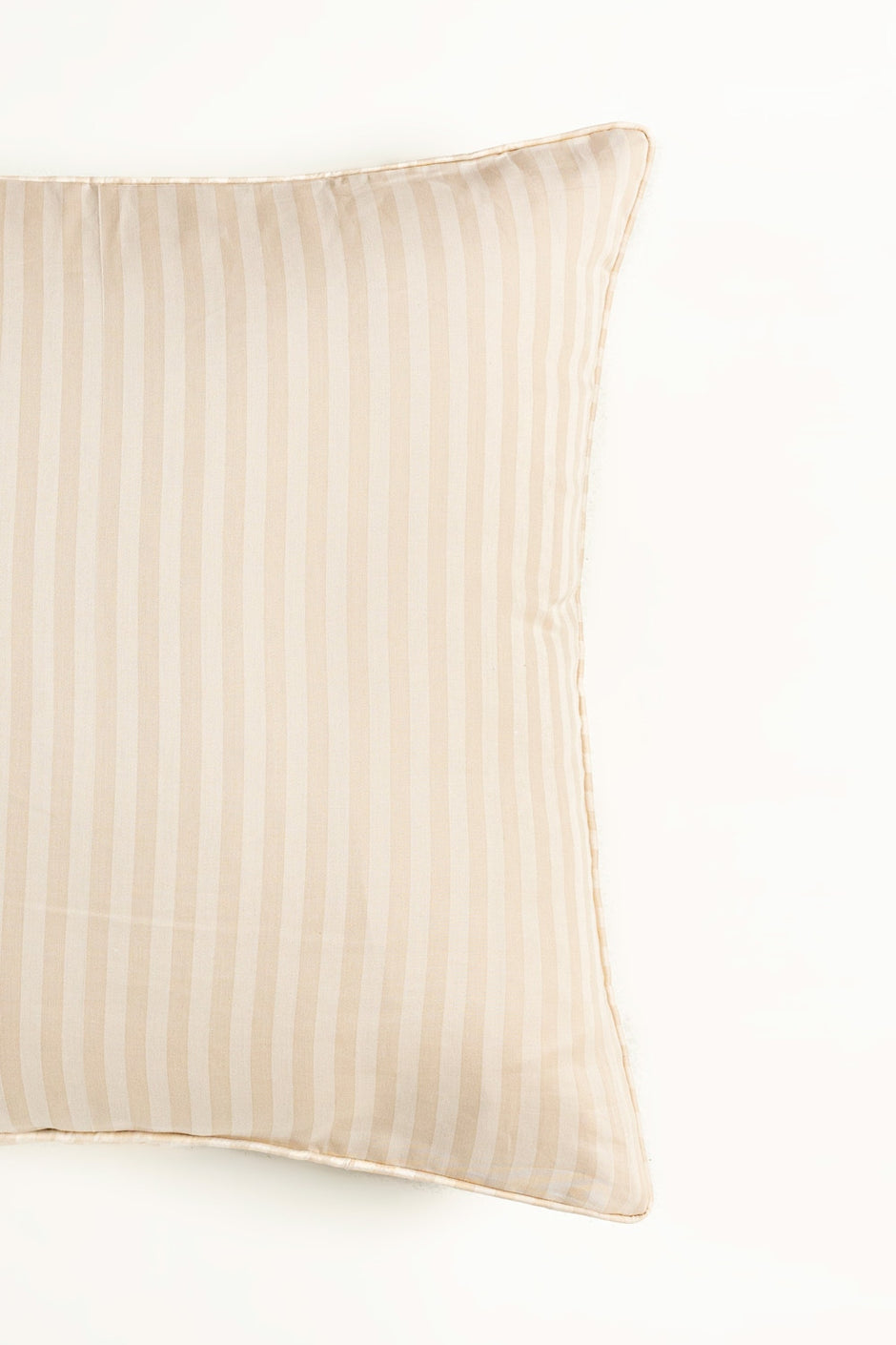 Tulip T-200 Euro Sham Cushion Cover