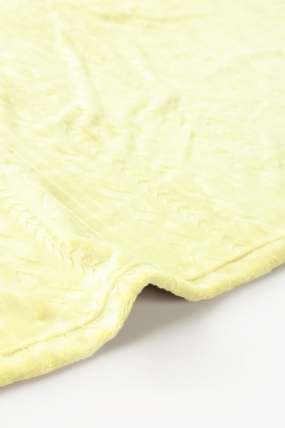 AW24-Vanilla Embossed Single Ply Fleece Throw