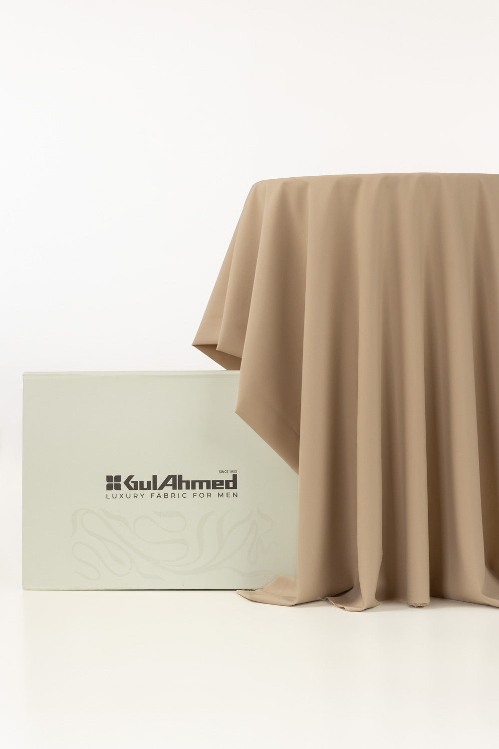 Vertex Unstitched Fabric Blended with Gift Box
