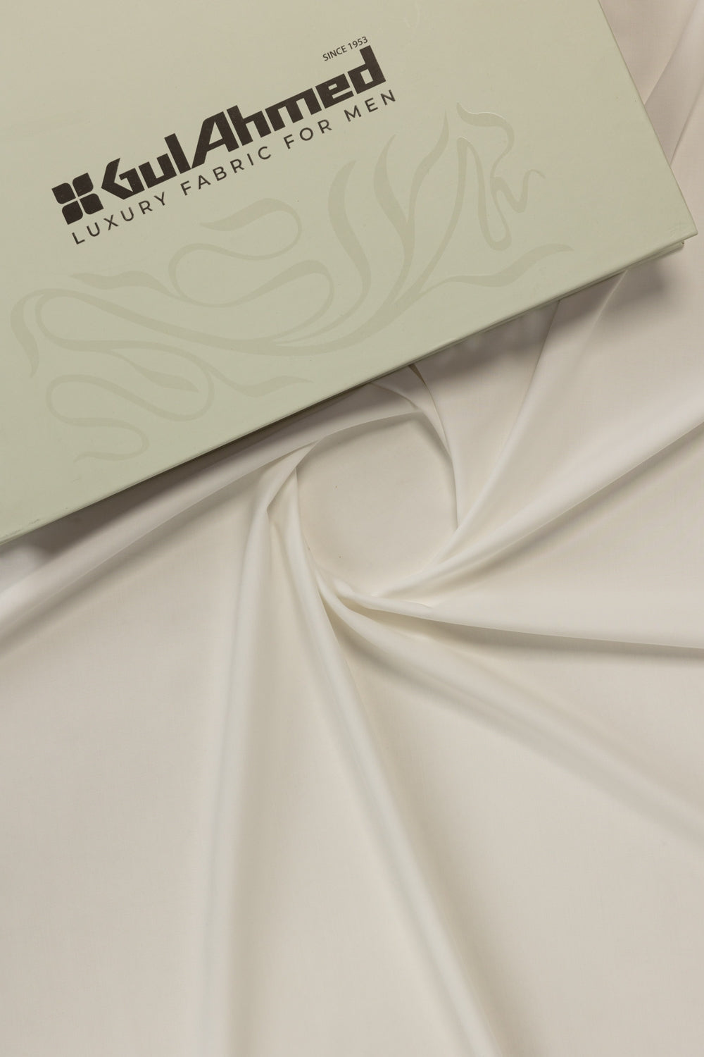 Vertex Unstitched Fabric Blended with Gift Box