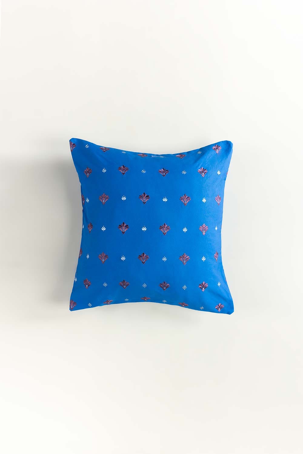 AW-23 VISAGE Cotton Embroidered Cushion Cover