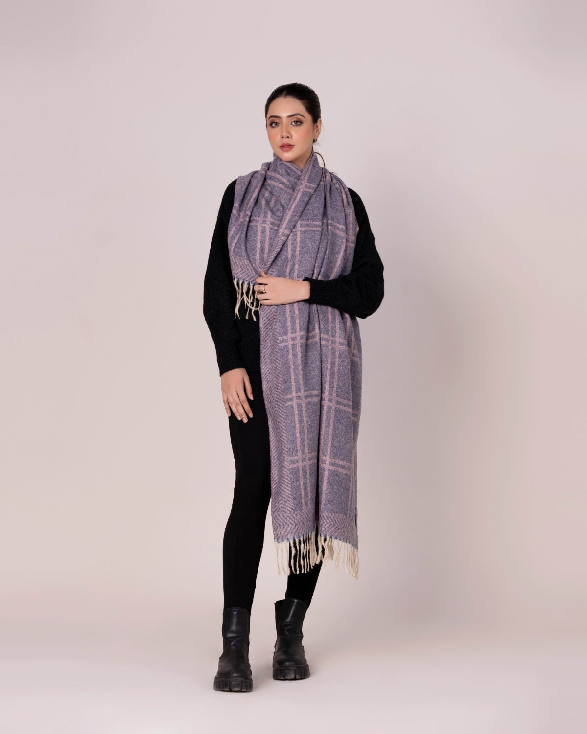 Shawl WG-SH-W22-069