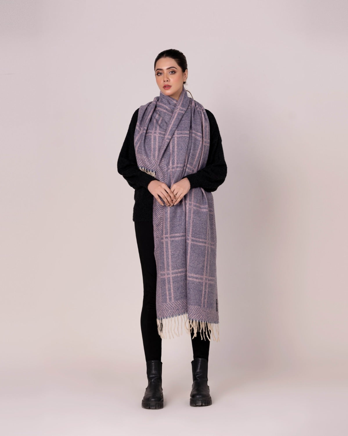 Shawl WG-SH-W22-069