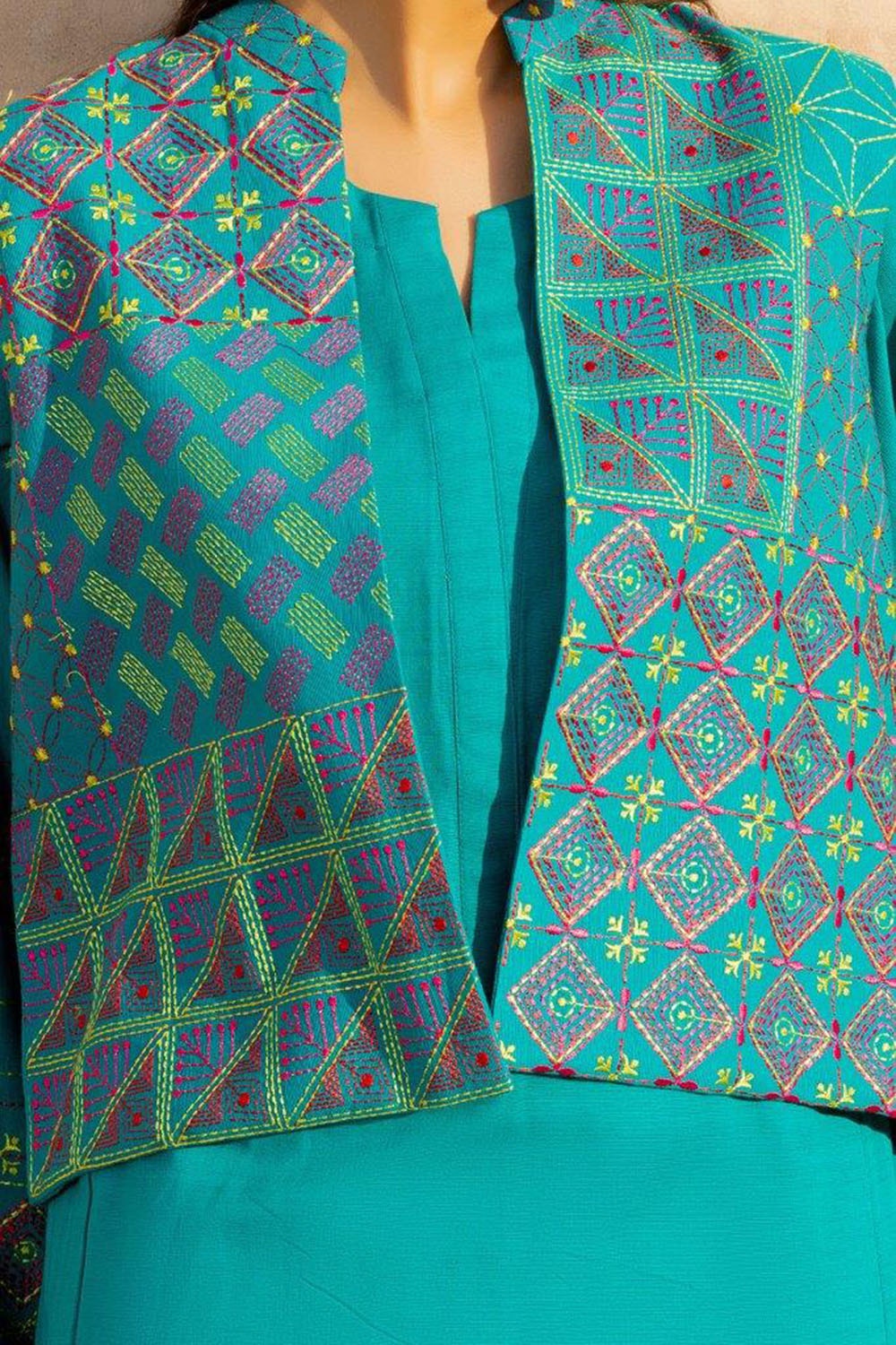 Khaddar Embroidered Crop Jacket WGK-KDW-DE-3004