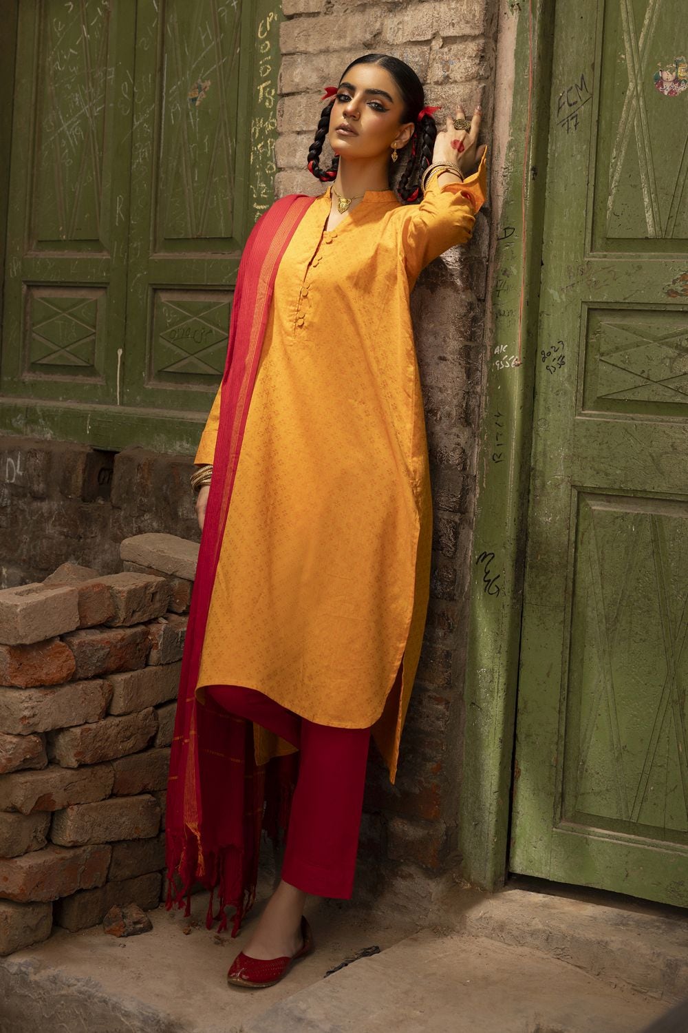 Yarn Dyed Shirt And Trouser With Dupatta WGK-YDS-DY-2560