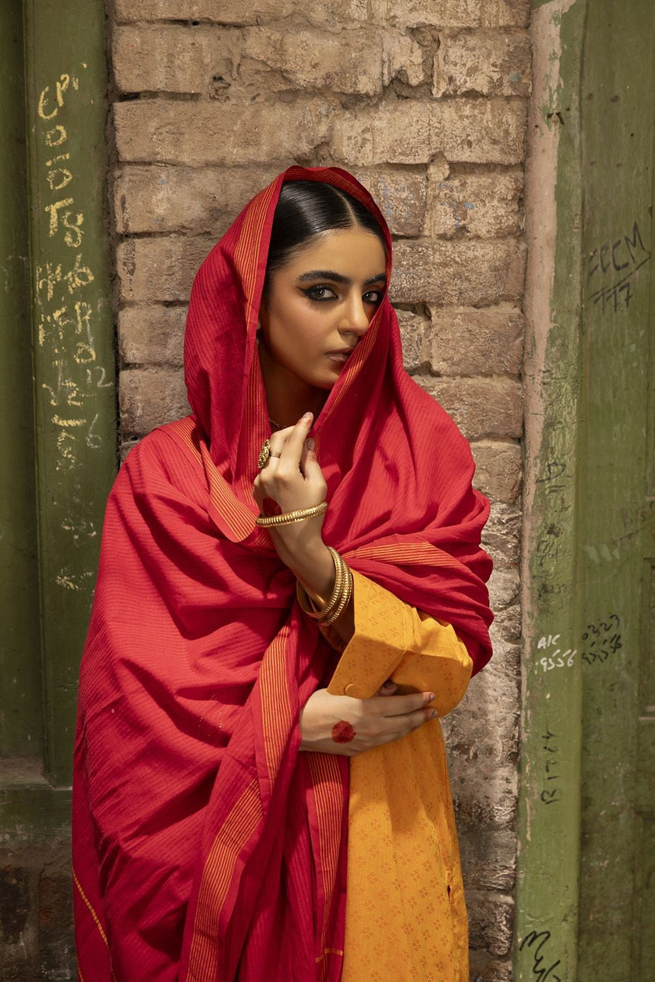 Yarn Dyed Shirt And Trouser With Dupatta