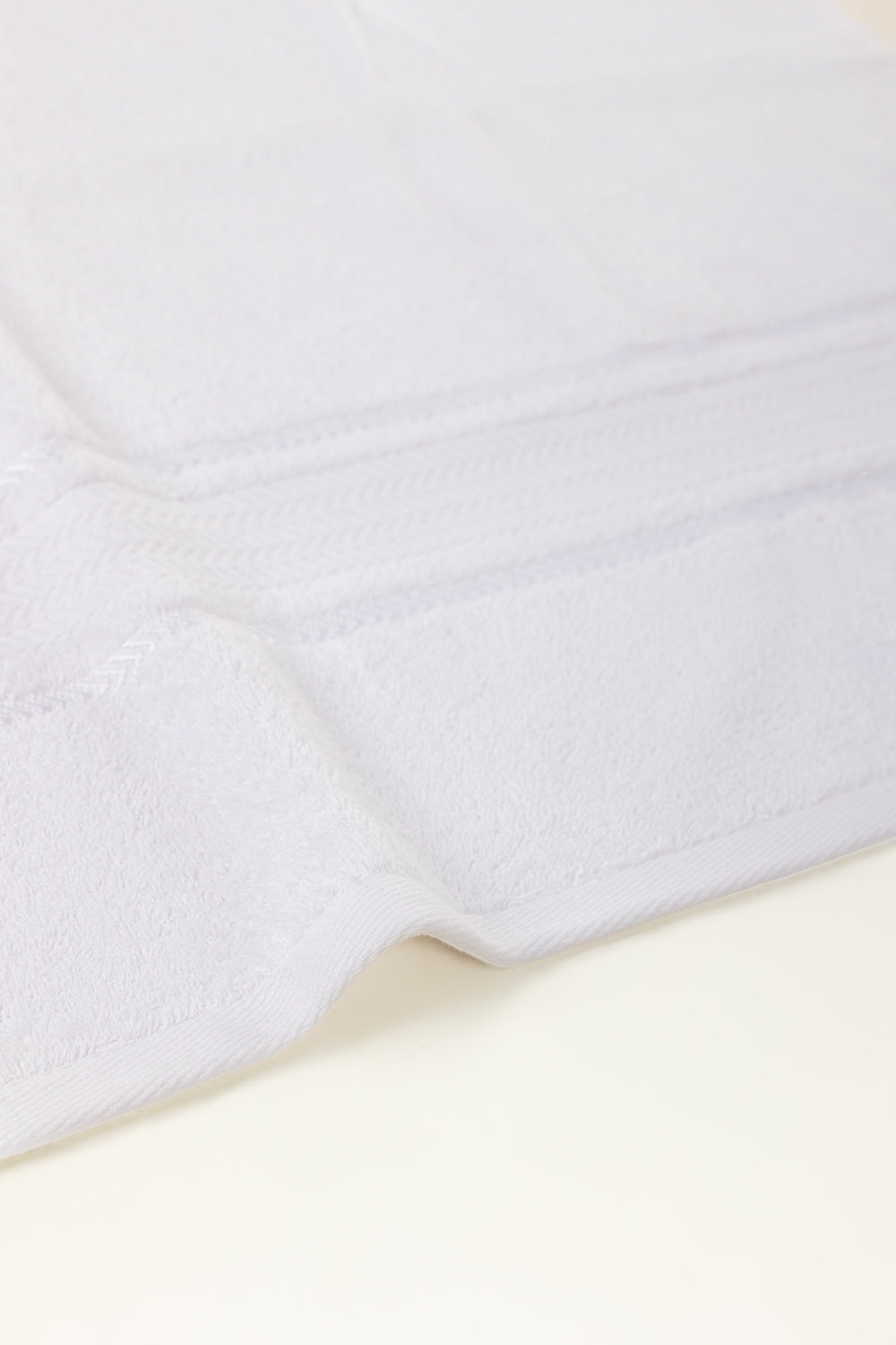 White Combed Towel Viscose 25