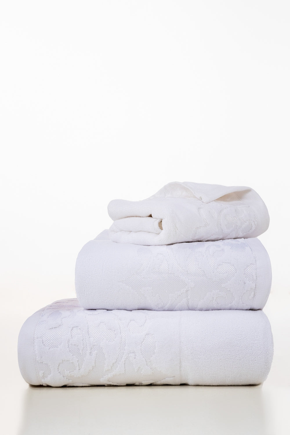 White Jacquard Dyed Towel 26