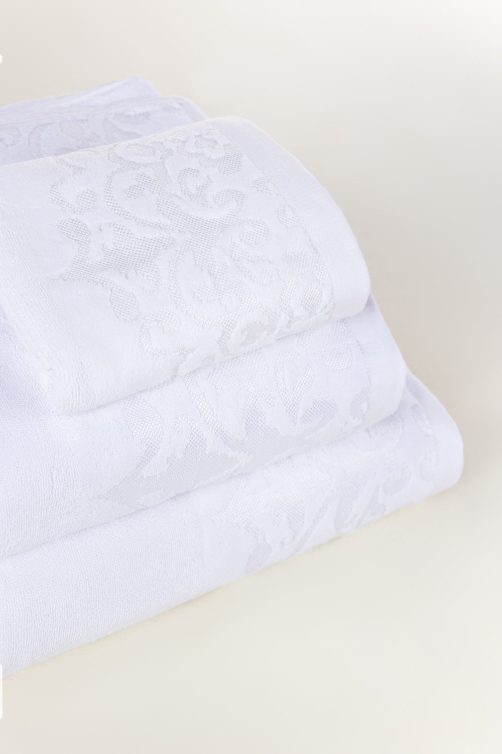 White Jacquard Dyed Towel 26