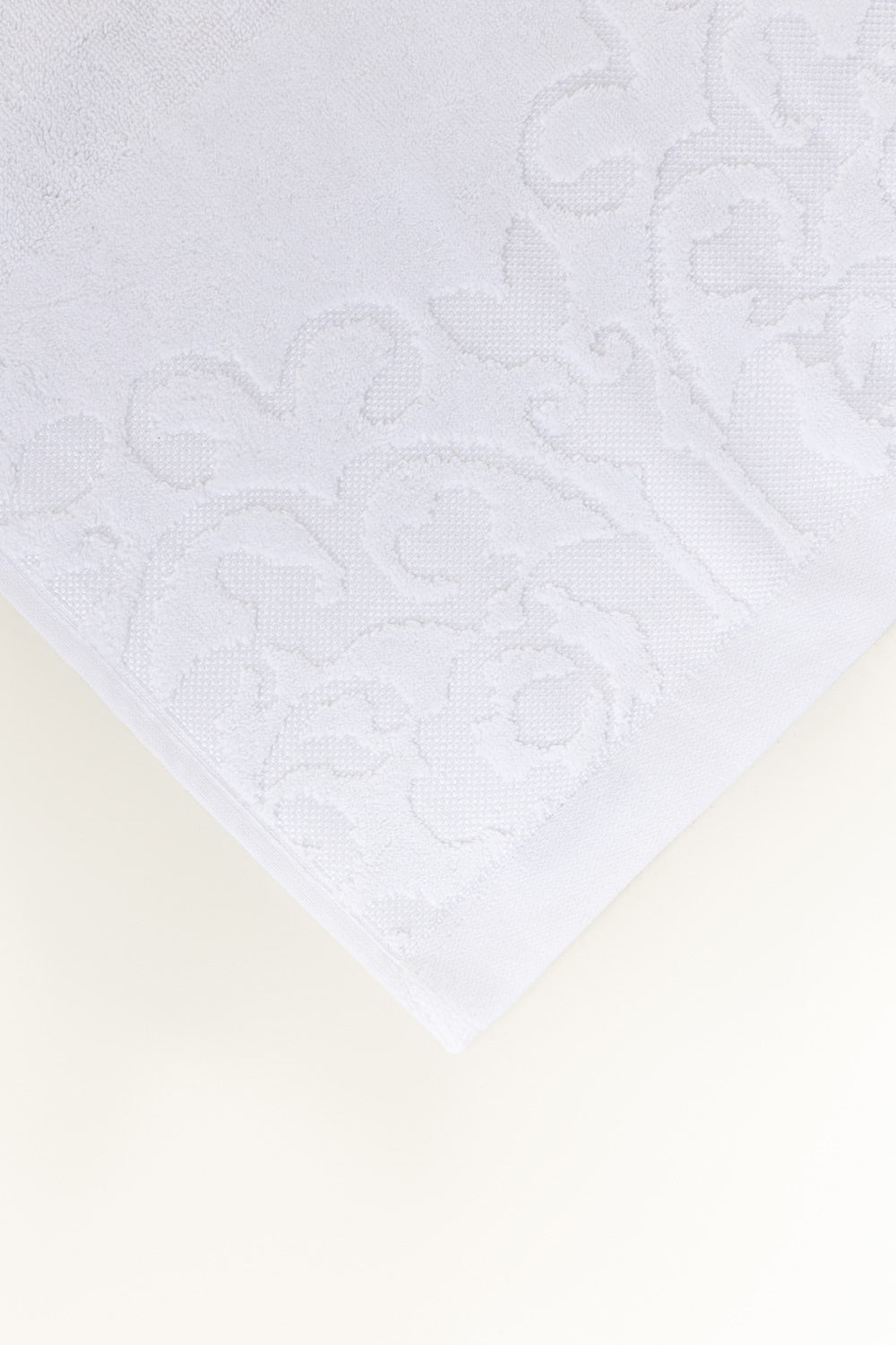 White Jacquard Dyed Towel 4Pcs Set