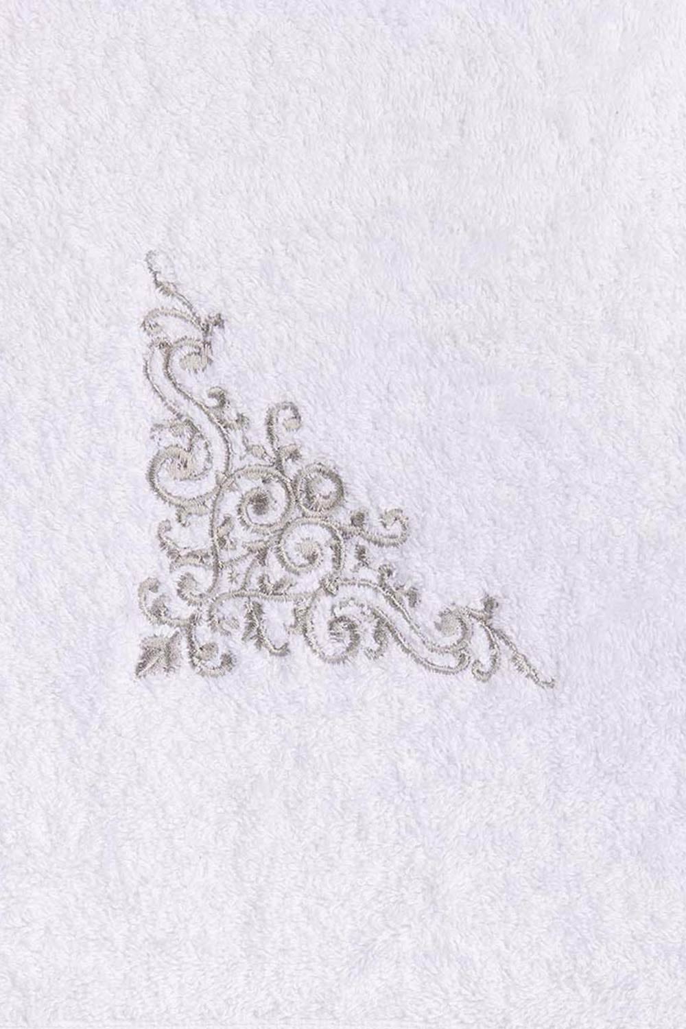 White 3 Pcs Combed Embroidered Towel Set