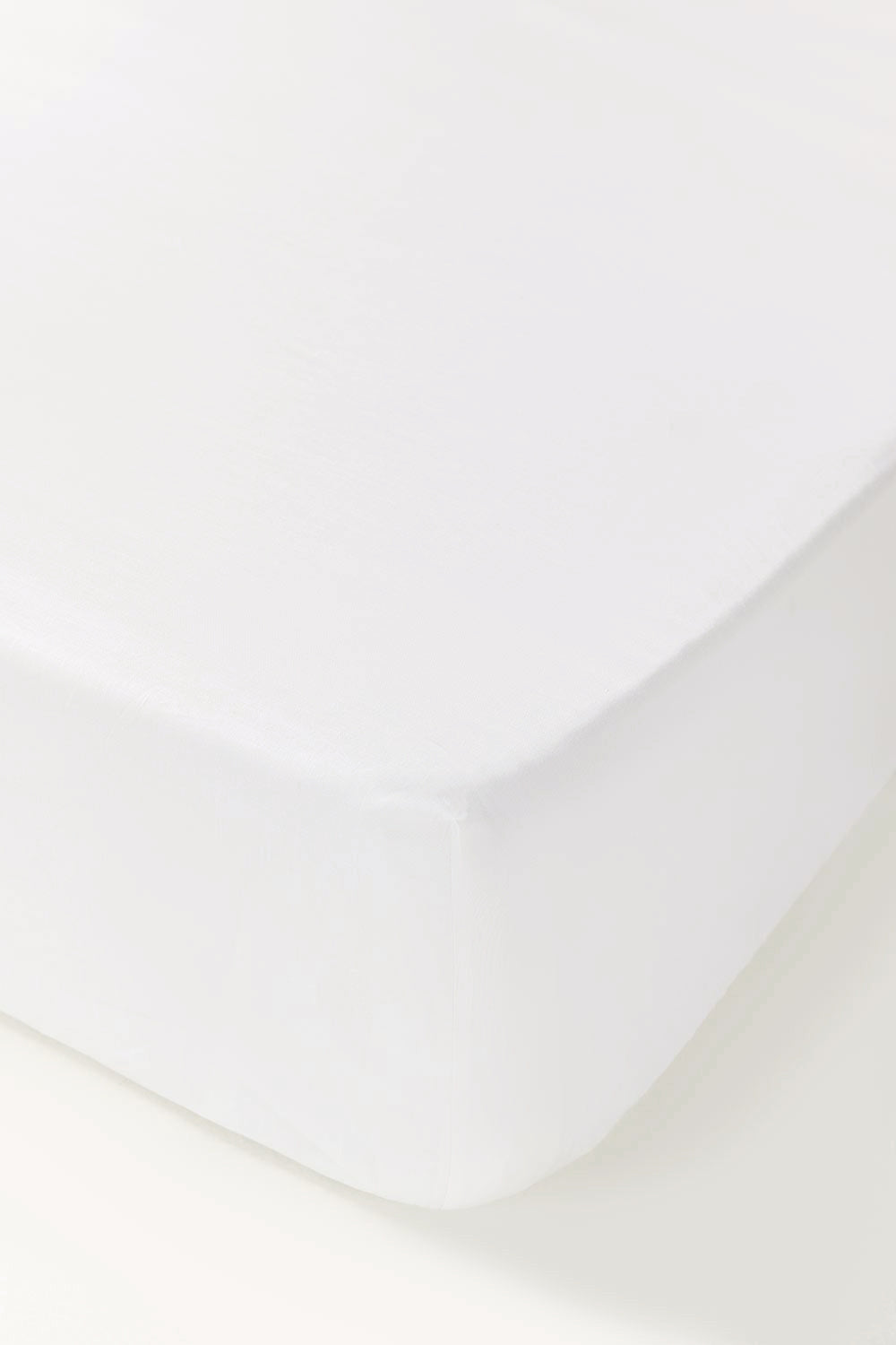 White Dyed Fitted Sheet T-150 24