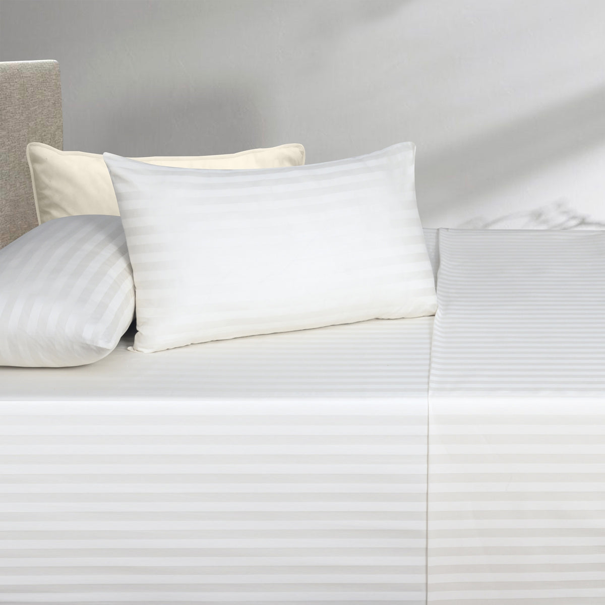 White Stripe Satin T-250 Bed Sheet Set 24