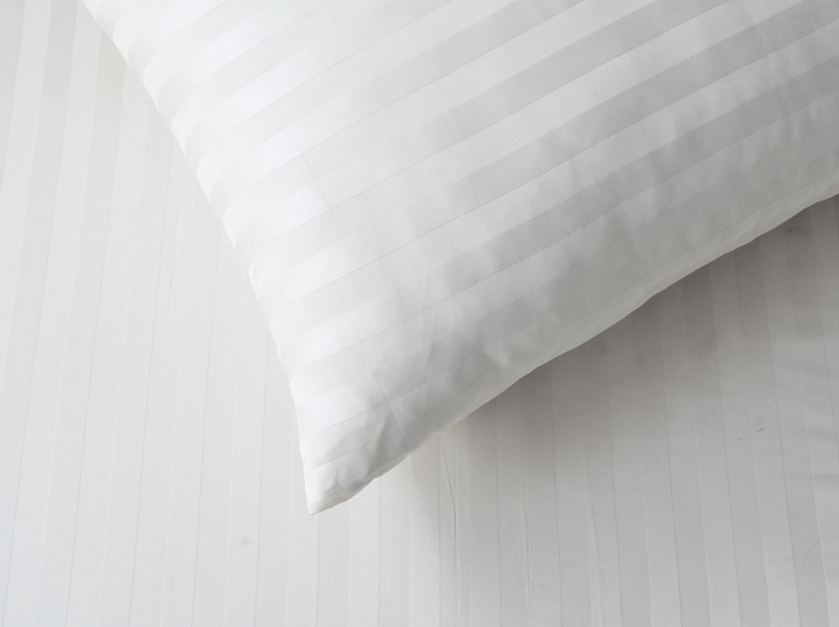 White Stripe Satin T-250 Bed Sheet Set 24