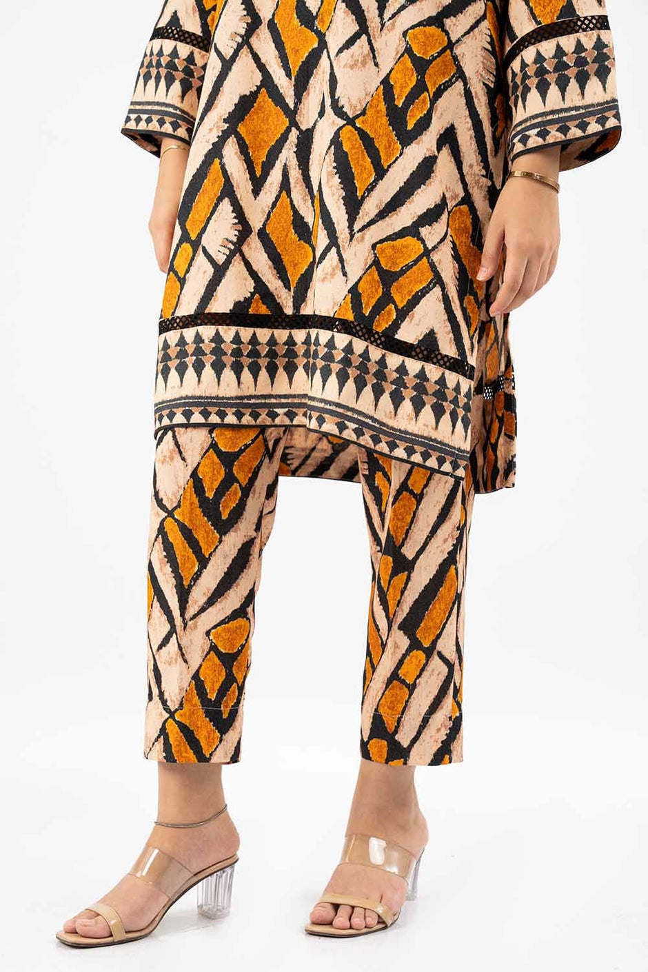 2 Piece Unstitched Printed Karandi Suit