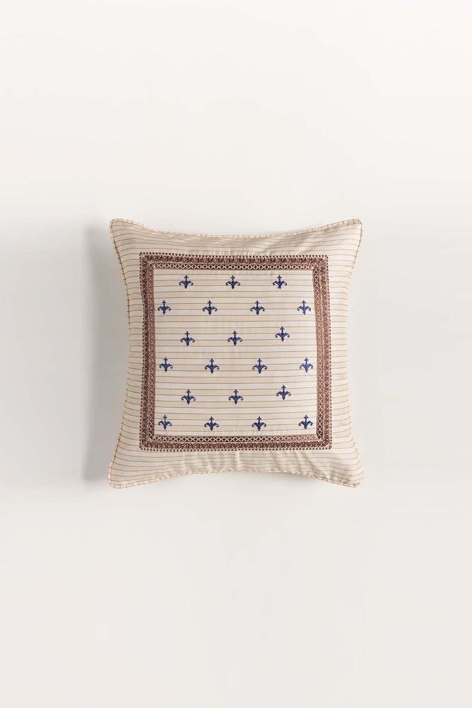 Wood Land T-300 Square Cushion Cover