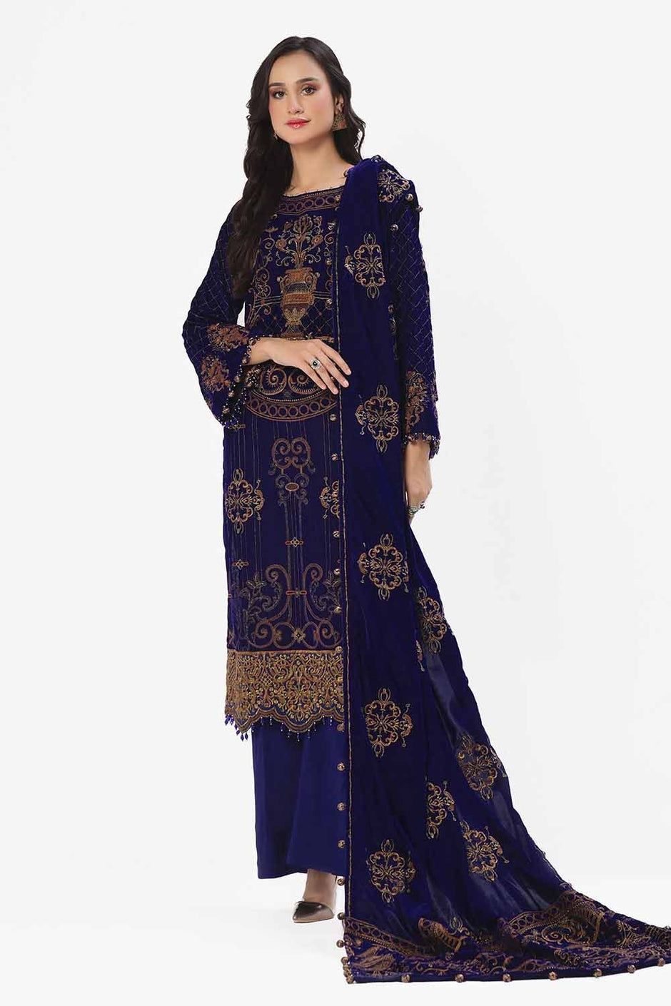 3 Piece Unstitched Embroidered Velvet Suit with Embroidered Velvet Dupatta